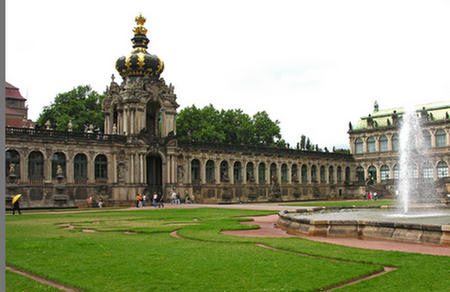 051_Dresden_Zwinger_Kronentor