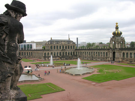 073_Dresden_Zwinger_Kronentor_Porzellansammlung