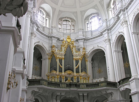 123_Dresden-Hofkirche