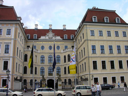 143a_Dresden_Taschenbergpalais