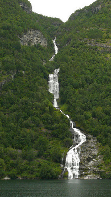 20.035_Geirangerfjord.08
