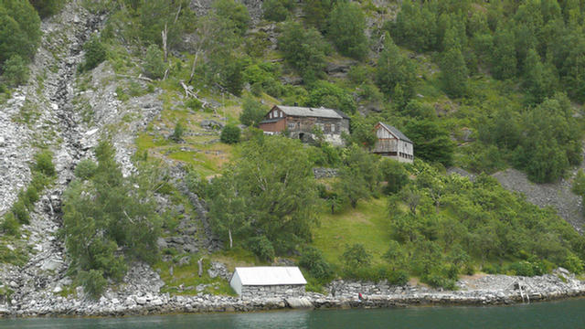 20.073a_Hellesylt_Geiranger.08