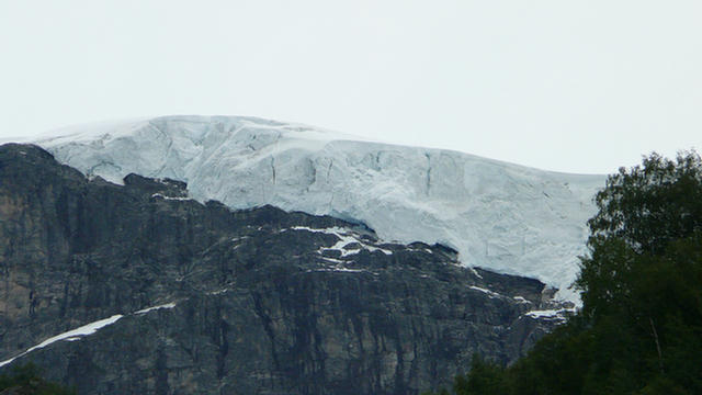 21.003azb_Briksdalsbreen.08