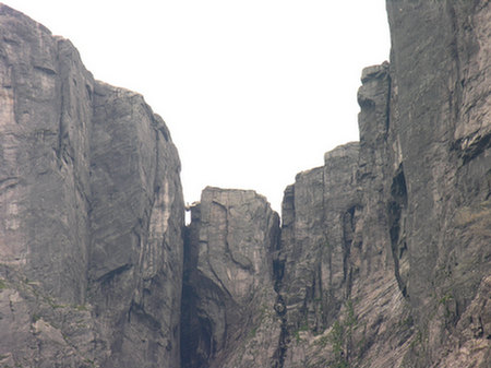 154_Kjerag